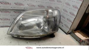 O72599 Gebruikte linker koplamp Citroen Berlingo