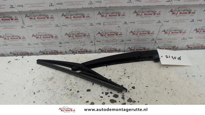 Gebruikte Ruitenwisserarm achter Alfa Romeo Mito O97477