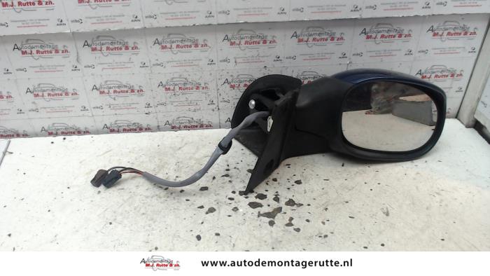 Gebruikte Buitenspiegel rechts Peugeot 1007 O87587