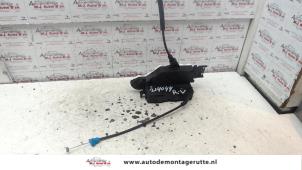 O83724 Gebruikte portierslot mechaniek 4deurs rechts-voor Citroen C4