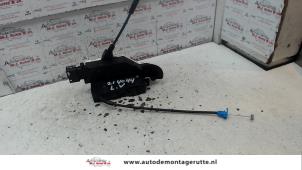 O83096 Gebruikte slotmechaniek portier 4deurs links-voor Citroen C4