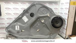 O88837 Gebruikte ruitmechaniek 4deurs links-achter Mercedes B-Klasse