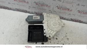 O89998 Gebruikte raammotor portier Volkswagen Golf