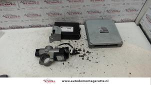 O113783 Gebruikte kontaktslot + computer Nissan Almera