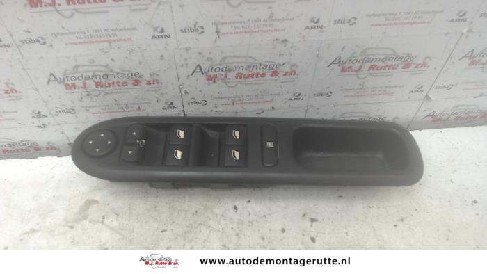 Gebruikte Schakelblok ruiten Peugeot 407 O109249