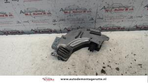 O130688 Gebruikte kachel weerstand Opel Vectra