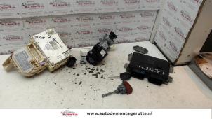 O113921 Gebruikte kontaktslot + computer Suzuki Swift