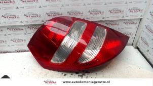 O92743 Gebruikte achterlicht links Mercedes A-Klasse