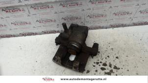 O132087 Gebruikte remklauw (tang) rechts-achter Renault Espace