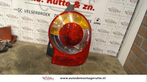 Gebruikte Achterlicht rechts Renault Modus/Grand Modus (JP) 1.4 16V Prijs € 35,00 Margeregeling aangeboden door Autodemontage M.J. Rutte B.V.