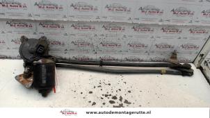 O119244 Gebruikte ruitenwismotor+mechaniek Toyota Celica