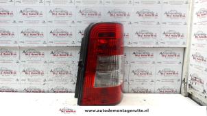 O95425 Gebruikte achterlicht rechts Citroen Berlingo