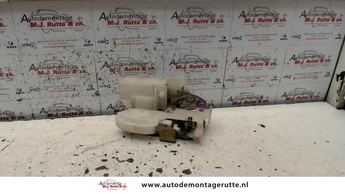 Gebruikte Deurslot Mechaniek 2Deurs links Honda Logo O82546