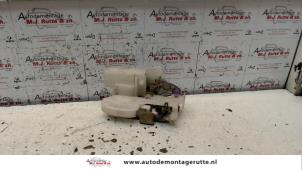 O82546 Gebruikte slotmechaniek portier 2deurs links Honda Logo