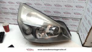 O74286 Gebruikte rechter koplamp Renault Espace