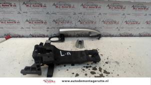 O89324 Gebruikte portiergreep 4deurs links-achter Mercedes A-Klasse