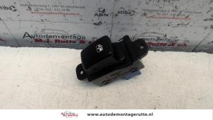 O107676 Gebruikte ruit schakelaar elektrisch Kia Picanto