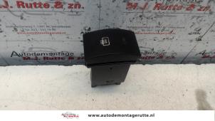 O106786 Gebruikte verwarmingsschakelaar achterruit Kia Picanto