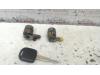 Gebruikte Deurslot Cilinder links Suzuki Swift O81793