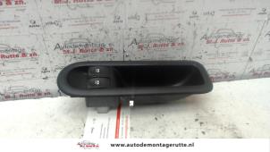 O109290 Gebruikte combischakelaar ramen Renault Twingo