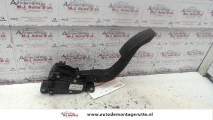 O110503 Gebruikte gaspedaal Renault Twingo