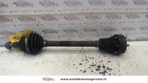 O111067 Gebruikte cardanas links-voor (vwa) Volkswagen Golf