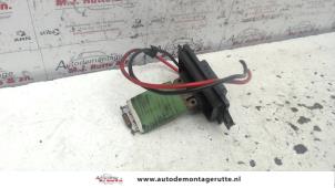 O131256 Gebruikte kachel weerstand Renault Twingo