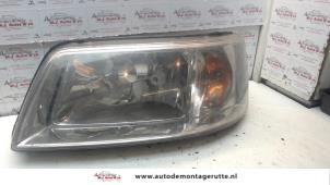 O72149 Gebruikte linker koplamp Volkswagen Transporter