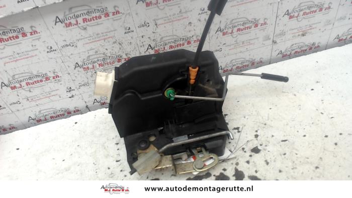 Gebruikte Portierslot Mechaniek 4Deurs links-achter Rover 75 O83445