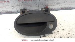 O80089 Gebruikte deurgreep 4deurs links-voor Opel Meriva