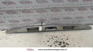 O90488 Gebruikte schakelaar achterklep Lancia Y(Psilon)