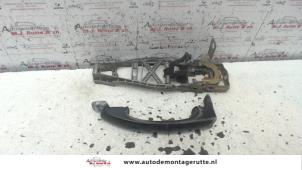 O79741 Gebruikte portiergreep 2deurs links Volkswagen Transporter