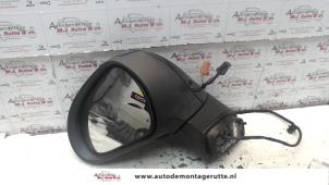 O85252 Gebruikte buitenspiegel links Peugeot 207