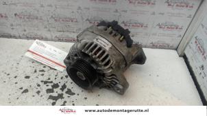 O124264 Gebruikte dynamo Nissan Primera
