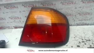O95154 Gebruikte achterlicht rechts Nissan Primera