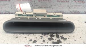 O106562 Gebruikte display interieur Renault Twingo