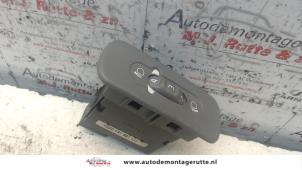 O98624 Gebruikte schakelaar koplamp ihv Renault Twingo