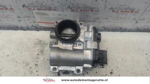 O123266 Gebruikte gasklephuis Renault Twingo