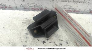 O91896 Gebruikte slotmechaniek achterklep Renault Twingo