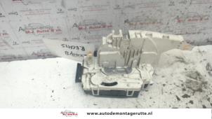 O82659 Gebruikte deurslot mechaniek 2deurs rechts Volkswagen Crafter