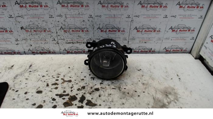Gebruikte Mistlamp rechts-voor Peugeot 307 O75200