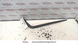 O97776 Gebruikte ruitenwisserarm achter Toyota Yaris