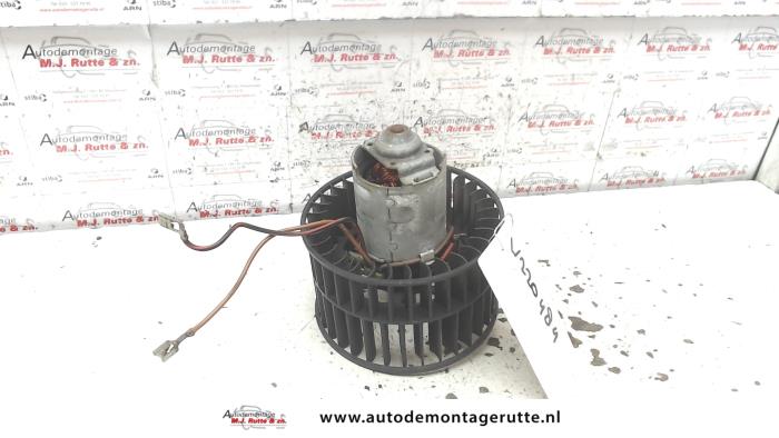 Gebruikte Kachel Ventilatiemotor Opel Corsa O129661