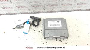 O113627 Gebruikte kontaktslot + computer Opel Astra
