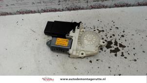 O90003 Gebruikte raammotor portier Volkswagen Golf