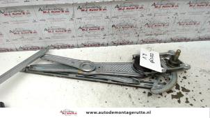 O79557 Gebruikte raammechaniek 4deurs rechts-voor Toyota Yaris Verso