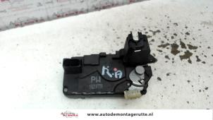 O83902 Gebruikte portierslot mechaniek 4deurs rechts-achter Opel Zafira