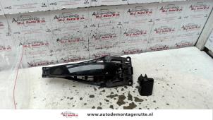 O89333 Gebruikte portiergreep 4deurs links-achter Opel Zafira