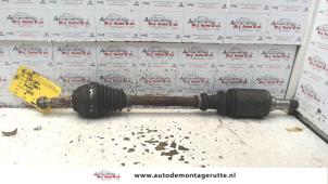 O111208 Gebruikte cardanas links-voor (vwa) Citroen Saxo