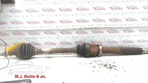 O110973 Gebruikte cardanas links-voor (vwa) Ford Focus